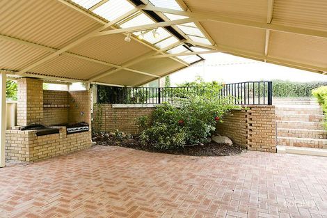 Property photo of 10 West View Boulevard Mullaloo WA 6027