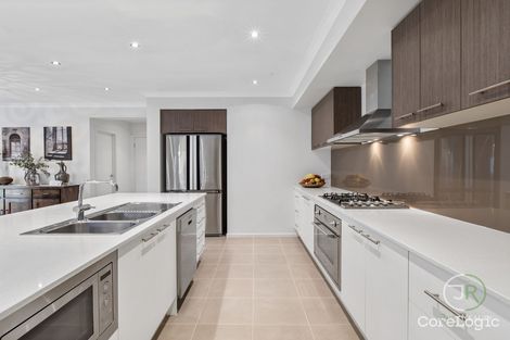 Property photo of 18 Artfield Street Cranbourne East VIC 3977