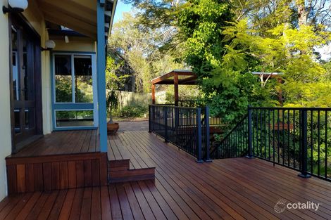 Property photo of 100 Falls Road Lesmurdie WA 6076