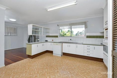 Property photo of 15 Miandetta Street Mansfield QLD 4122