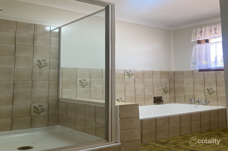 Property photo of 32 Nugent Crescent Wilsonton QLD 4350