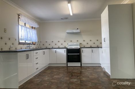 Property photo of 32 Nugent Crescent Wilsonton QLD 4350