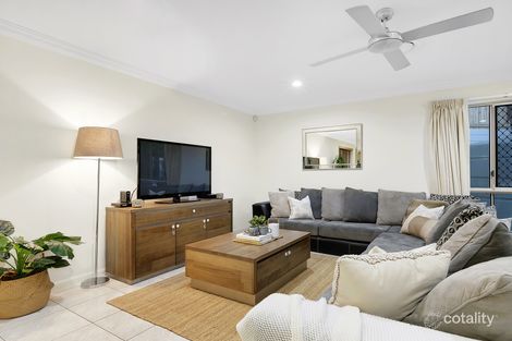 Property photo of 10 Gangar Close Eight Mile Plains QLD 4113