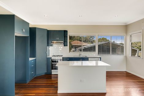 Property photo of 14 Esther Street Mount Lofty QLD 4350
