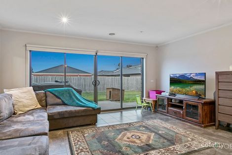 Property photo of 57 Red Gum Circuit Pakenham VIC 3810