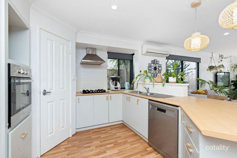 Property photo of 40 Panton Crescent Karrinyup WA 6018