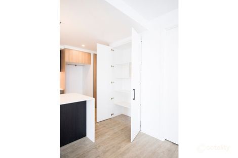 303/147 Sir Fred Schonell Dr, St Lucia, QLD 4067