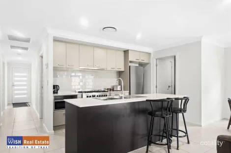 Property photo of 43 Wattawan Crescent Anambah NSW 2320