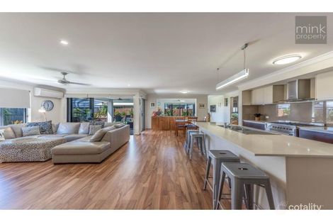 26 Lamatia Dr, Mountain Creek, QLD 4557