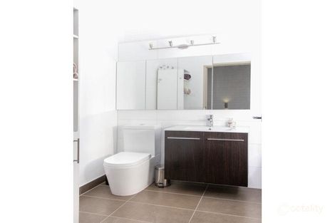 Property photo of 2/429 Brunswick Road Brunswick West VIC 3055