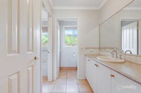 Property photo of 42 Dunne Crescent Thurgoona NSW 2640