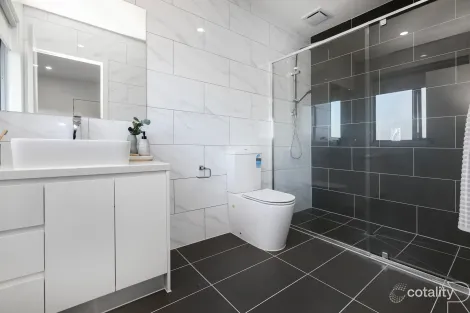 Property photo of 2/4 Prismall Street Altona North VIC 3025
