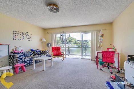 Property photo of 2/12 Stanley Street Indooroopilly QLD 4068