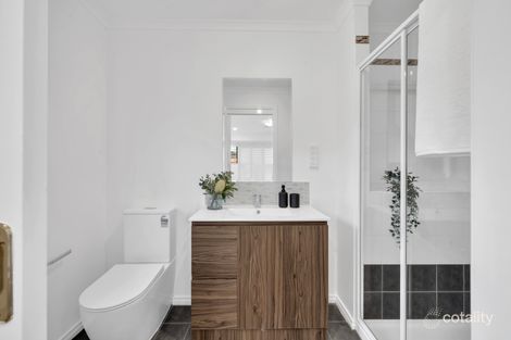 Property photo of 4 May Gibbs Crescent Lynbrook VIC 3975