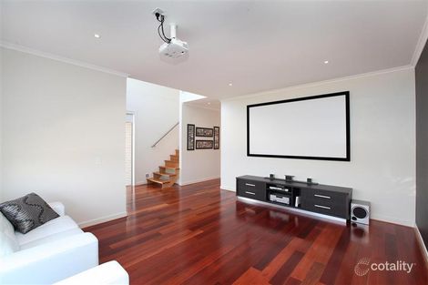 Property photo of 15 Damaine Circuit Caroline Springs VIC 3023