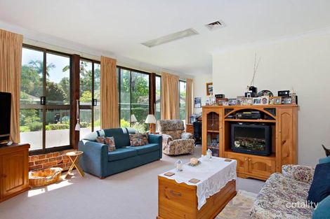 4 Cowland Ave, East Hills, NSW 2213