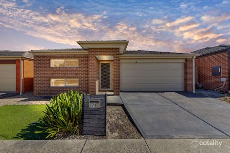 74 Fallingwater Dr, Pakenham, VIC 3810