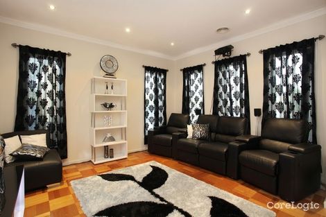 Property photo of 18 Olympic Way Craigieburn VIC 3064