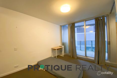 Property photo of 308/241 Harbour Esplanade Docklands VIC 3008