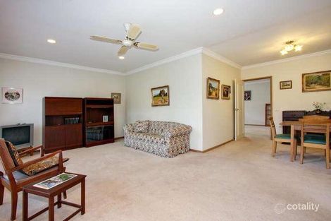 Property photo of 1/28 Wolseley Crescent Blackburn VIC 3130