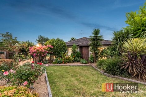 Property photo of 35 Isaac Smith Crescent Endeavour Hills VIC 3802