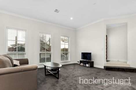 Property photo of 1A Urandaline Grove Caulfield VIC 3162