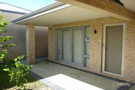 6/6 Valley Rd, Halls Head, WA 6210