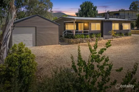 13 Honey Bee Run, Goughs Bay, VIC 3723