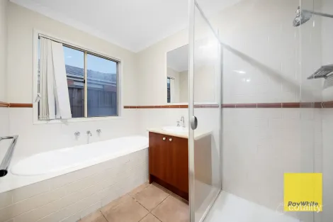 Property photo of 25 Solander Grove Tarneit VIC 3029