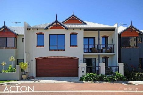 17 Kwong Ally, North Fremantle, WA 6159