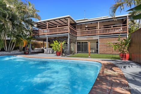 22 Moonbi St, Scarness, QLD 4655