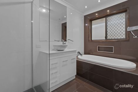 Property photo of 32 Muirlea Street Oxley QLD 4075