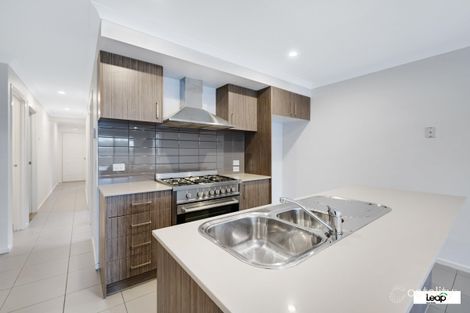 Property photo of 19 Koobush Boulevard Wollert VIC 3750