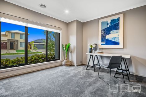 Property photo of 17 Leroy Crescent Point Cook VIC 3030