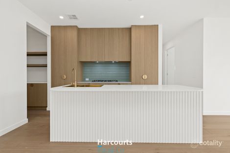 Property photo of 8 Middlemount Street Donnybrook VIC 3064