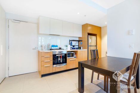 Property photo of 1012E/888 Collins Street Docklands VIC 3008