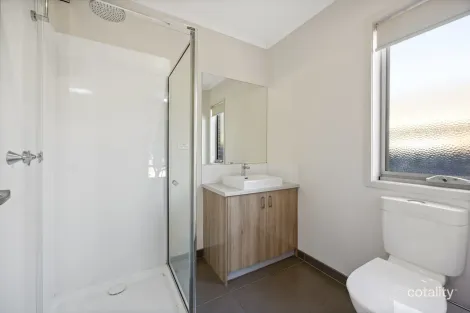 Property photo of 12 Nelmore Court Ballarat East VIC 3350