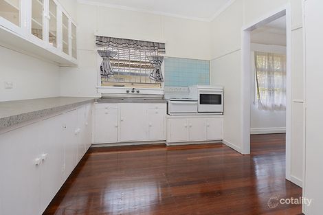 Property photo of 124 Holland Road Holland Park QLD 4121