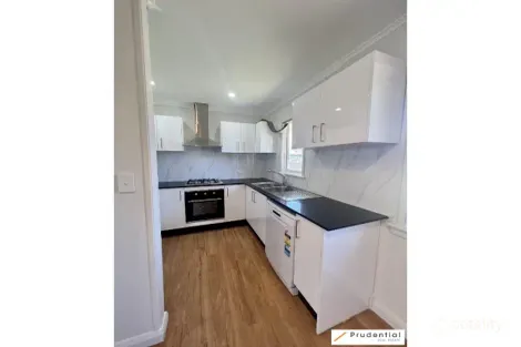 Property photo of 18 Thredbo Street Heckenberg NSW 2168