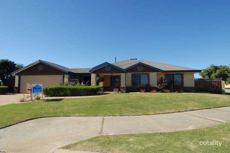 2 Piombino View, Secret Harbour, WA 6173