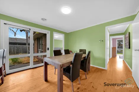 Property photo of 12 Greenwood Drive Carrum Downs VIC 3201