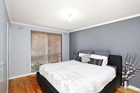 Property photo of 1 Wrexham Court Deer Park VIC 3023