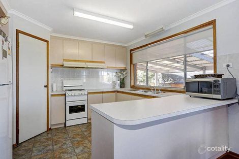 Property photo of 8 Bullrush Court Meadow Heights VIC 3048