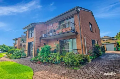 4/38 Duet Dr, Mermaid Waters, QLD 4218