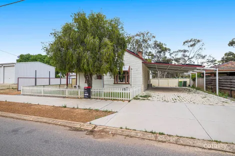 44 Lefroy St, Moora, WA 6510