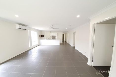 Property photo of 33 Yale Street Pimpama QLD 4209