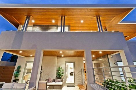 Property photo of 11 Dee Road Applecross WA 6153