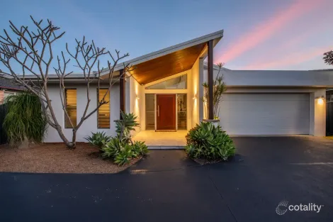 Property photo of 27 Camellia Circle Woy Woy NSW 2256