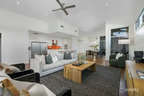 Property photo of 27 Camellia Circle Woy Woy NSW 2256