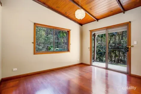 Property photo of 223 Berrigans Road Mudgeeraba QLD 4213